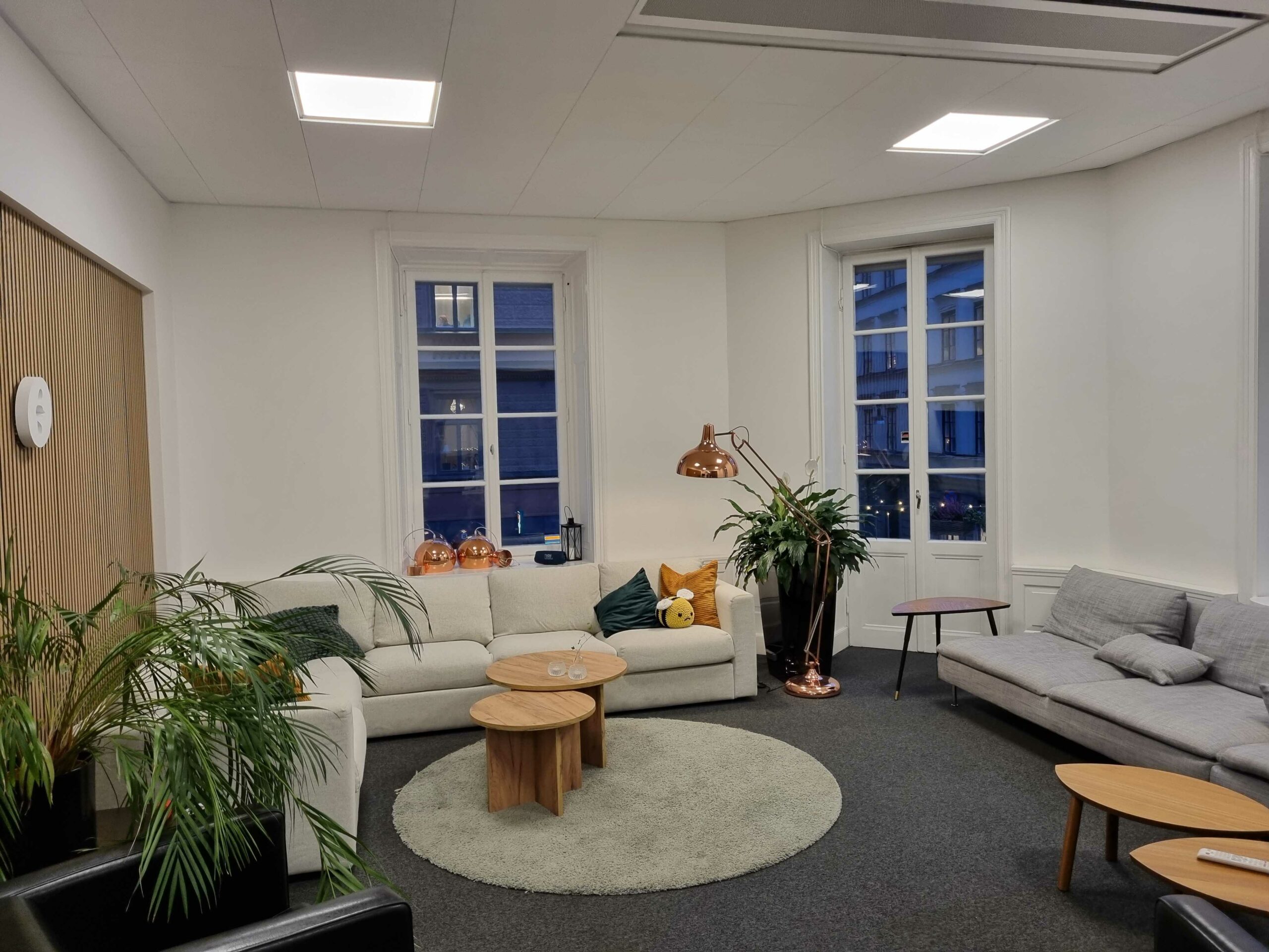 Photo of the lounge in the Triggerbee office